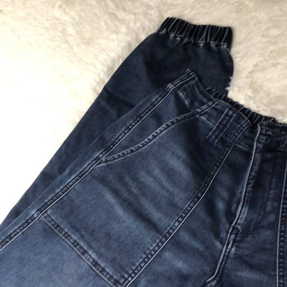 Blank NYC Women’s Size 27 Dark Blue Jeans with Elastic Waist and Ankle - Picture 4 of 8